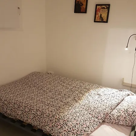 T2 Hyper Centre Rue Calme Бандоль