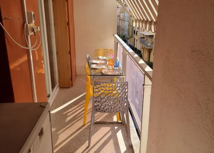 T2 Hyper Centre Rue Calme * Bandol
